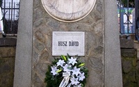 04 Pomník a pamätná tabuľa D. Husza , r. 2013