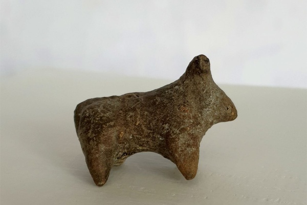 Miniatúra hlinenej zvieracej plastiky