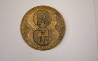 Medaila 550 výročie udelenia mincových privilégii Bratislave 1980, averz