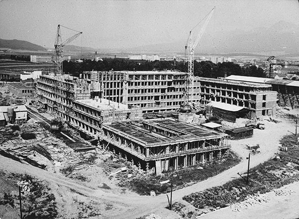 Popradská nemocnica v čase výstavby 1974